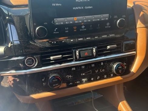 Used 2023 Nissan Pathfinder Platinum w/ Cargo Package image 6