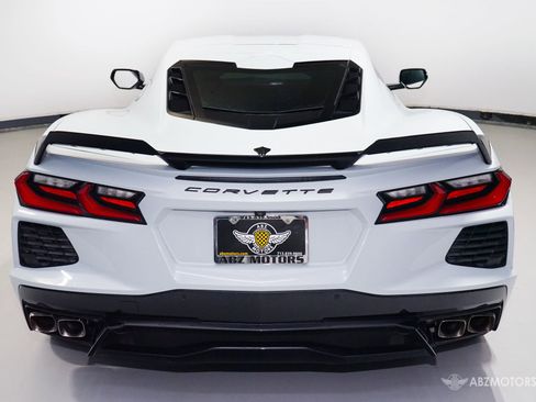 Used 2021 Chevrolet Corvette Stingray Coupe w/ Z51 Performance Package RWD image 7