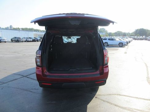 Certified 2023 Chevrolet Suburban Z71 AWD/4WD image 8