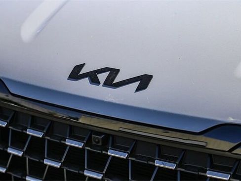 New 2026 Kia Carnival SX Prestige image 6