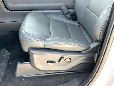 New 2026 Ford Expedition Max Active RWD image 14