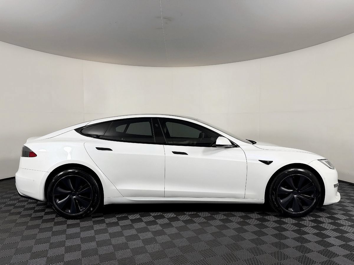 Used 2022 Tesla Model S AWD/4WD image 8
