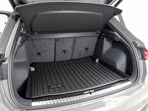Certified 2025 Audi Q3 2.0T Premium AWD/4WD image 24