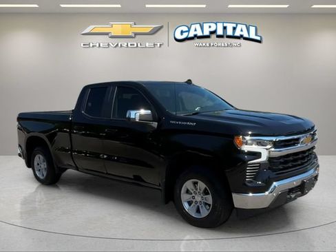 Used 2024 Chevrolet Silverado 1500 LT w/ Safety Package RWD image 7