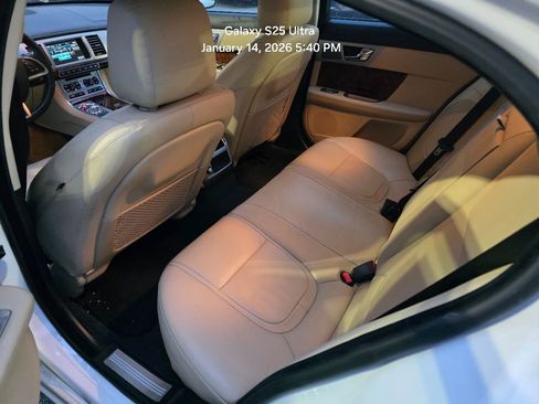 Used 2012 Jaguar XF Base image 7