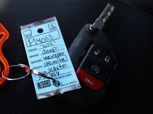 Used 2021 Jeep Wrangler Unlimited Sahara image 31