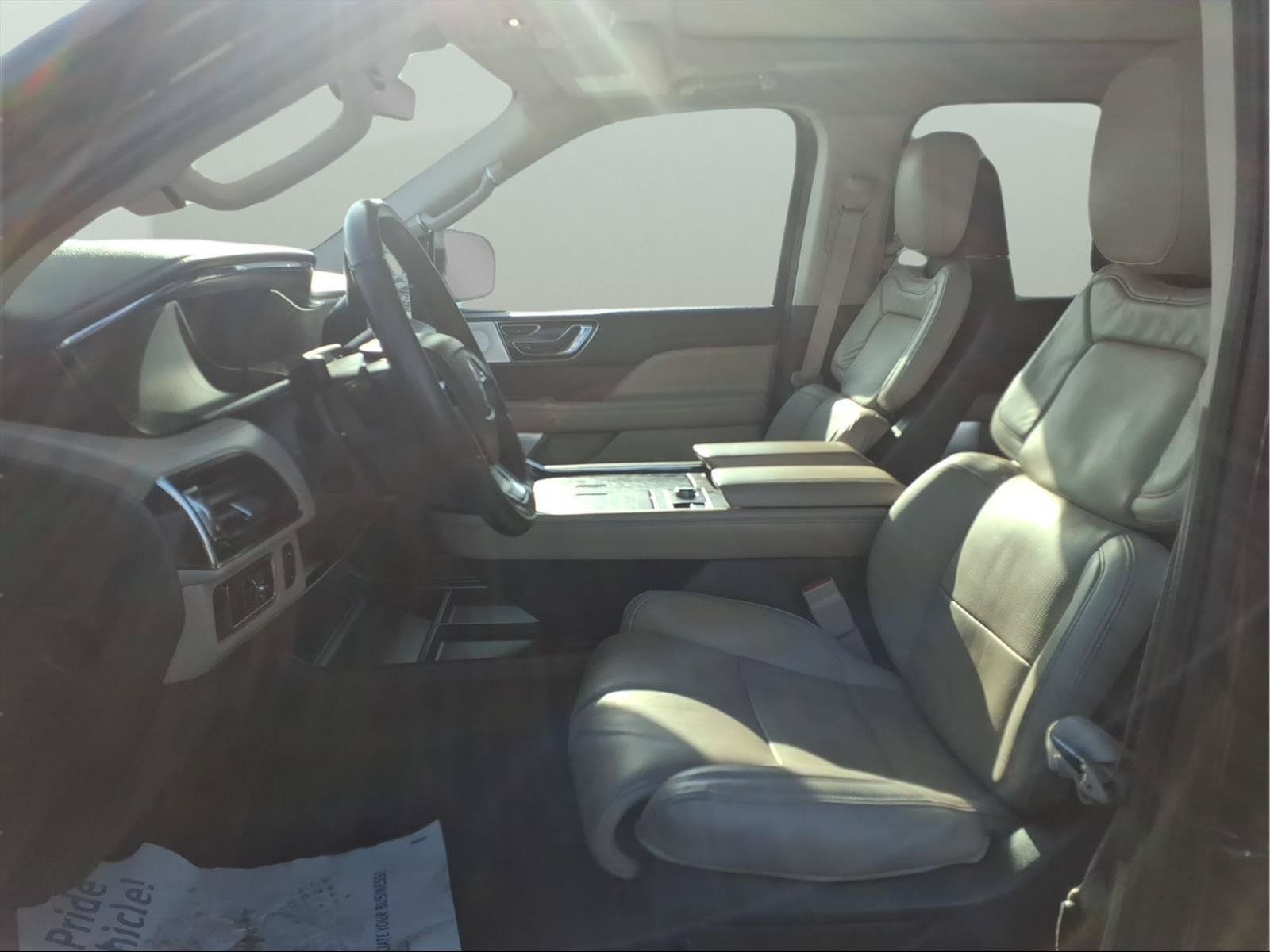 Used 2023 Lincoln Navigator Reserve AWD/4WD image 23