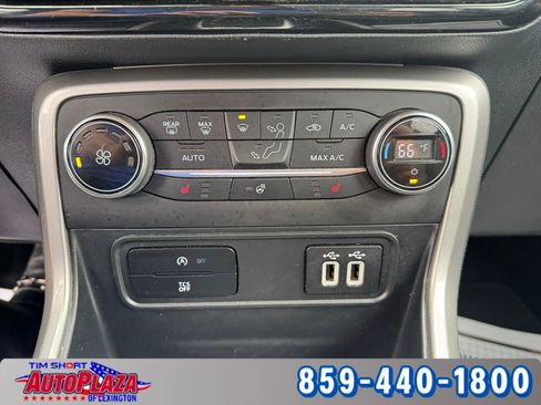 Used 2019 Ford EcoSport Titanium image 24