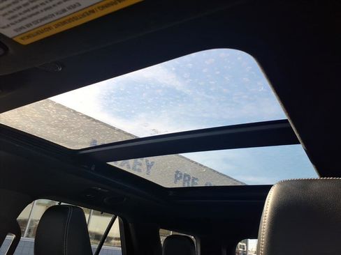 Used 2022 Ford Explorer ST w/ Equipment Group 401A image 15