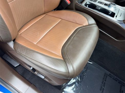 Used 2021 Ford Explorer King Ranch w/ Premium Technology Package image 49