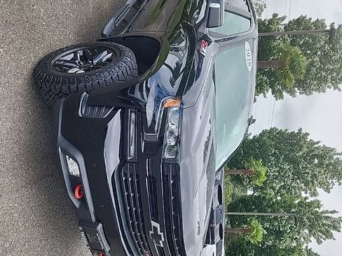 Used 2020 Chevrolet Silverado 1500 LT Trail Boss AWD/4WD image 8