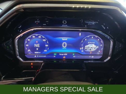Used 2024 Chevrolet Silverado 1500 RST w/ Convenience Package II AWD/4WD image 15