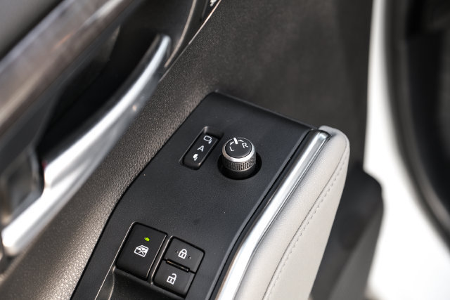Used 2023 Toyota Highlander Platinum FWD image 50