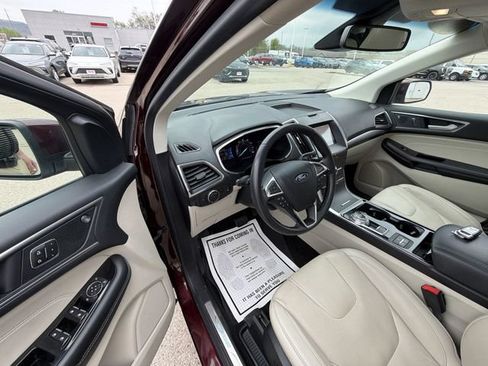 Used 2020 Ford Edge Titanium w/ Equipment Group 301A AWD/4WD image 15