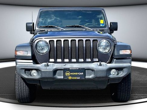 Used 2019 Jeep Wrangler Unlimited Sport S AWD/4WD image 2