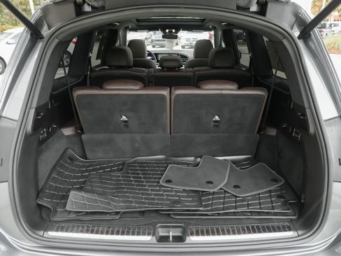 Used 2023 Mercedes-Benz GLS 450 4MATIC image 42
