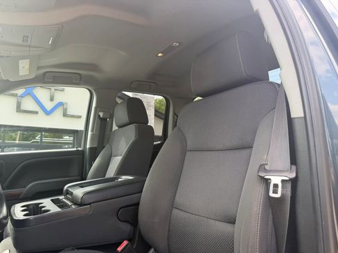 Used 2018 GMC Sierra 1500 SLE w/ SLE Value Package AWD/4WD image 17