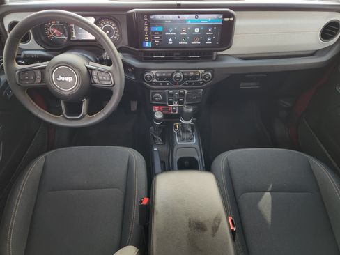 Used 2024 Jeep Wrangler Unlimited Sport AWD/4WD image 28
