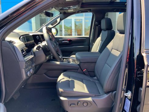 New 2026 Chevrolet Suburban RST w/ Advanced Technology Package AWD/4WD image 22