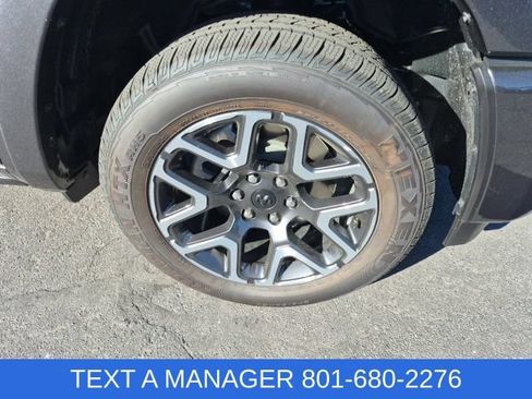 New 2026 RAM 1500 Laramie AWD/4WD image 10
