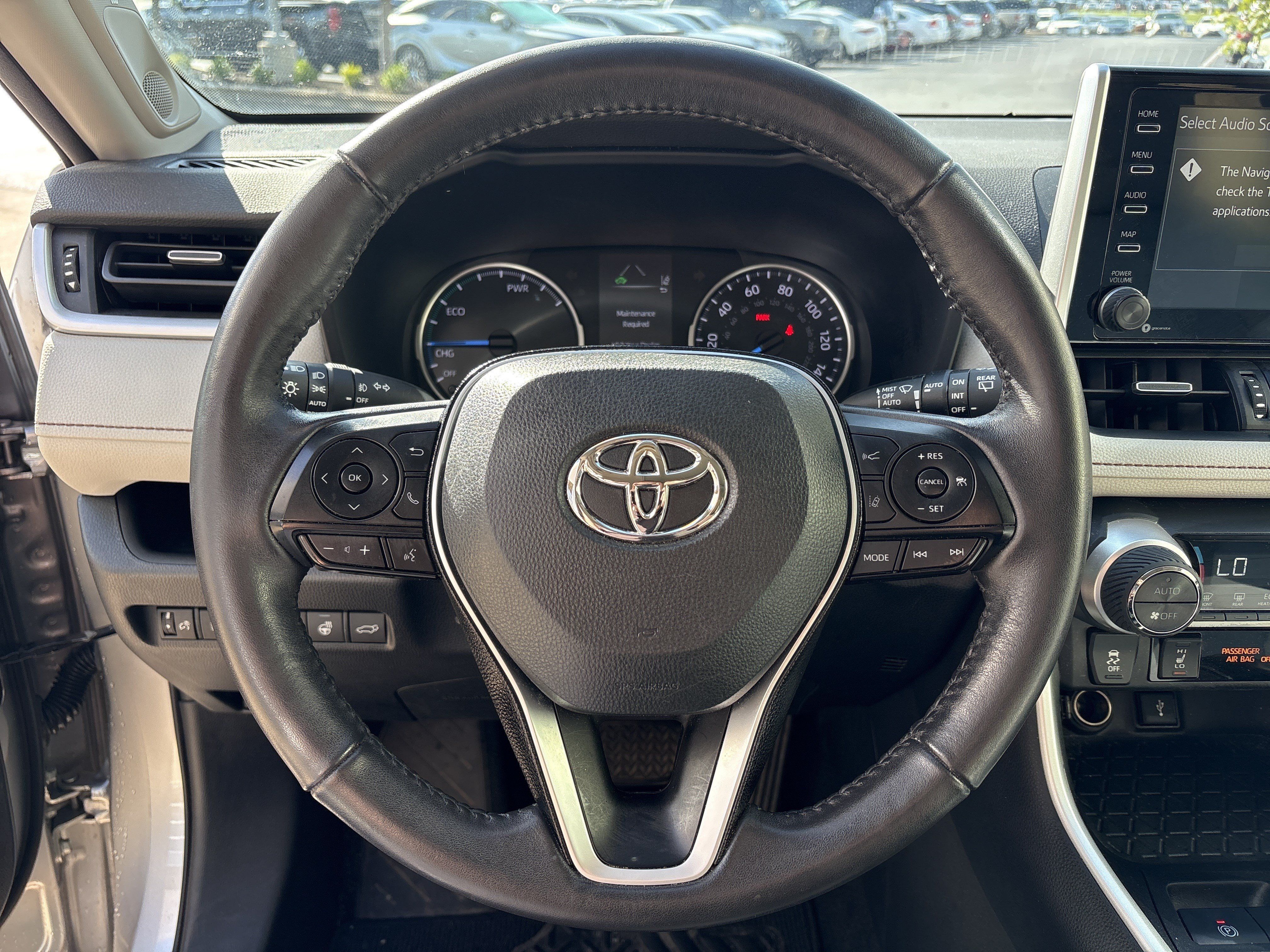 Used 2021 Toyota RAV4 XLE Premium AWD/4WD image 18