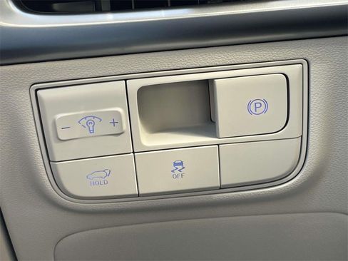 New 2026 Hyundai Tucson Limited image 36