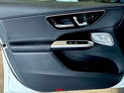 Certified 2025 Mercedes-Benz GLC 300 image 19