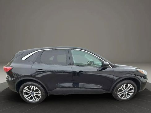 Used 2022 Ford Escape SEL image 4