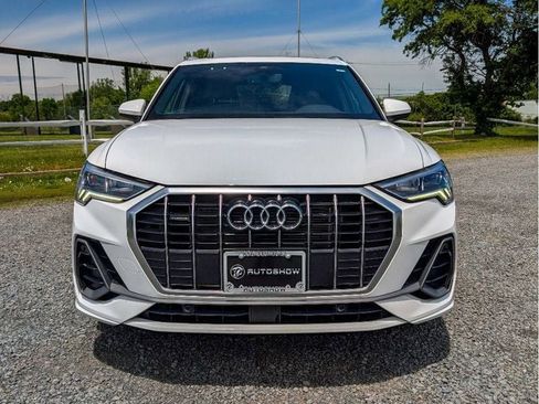 Used 2024 Audi Q3 2.0T Premium AWD/4WD image 2