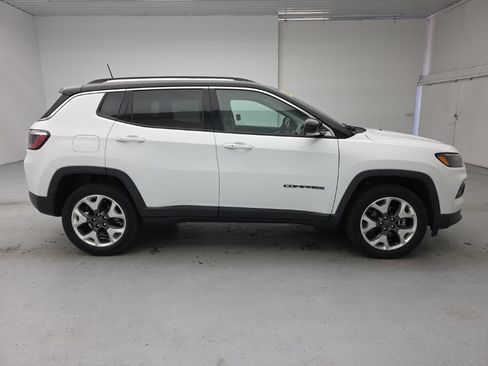 Used 2022 Jeep Compass Limited AWD/4WD image 13