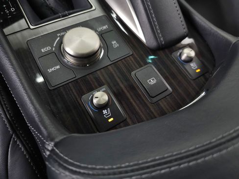 Used 2017 Lexus LS 460 AWD image 29