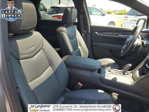 Certified 2023 Cadillac XT5 Sportv w/ LPO, Floor Liner Package AWD/4WD image 30