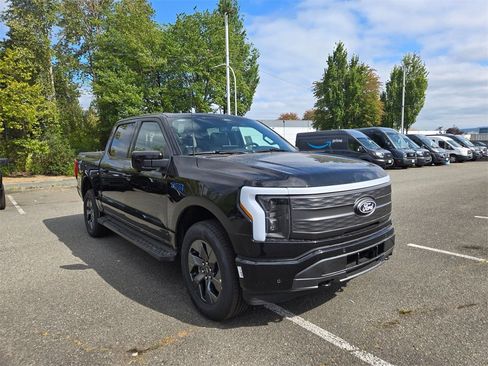 New 2025 Ford F150 Lightning Lariat image 3