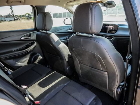 Used 2025 Buick Encore GX Preferred FWD image 34