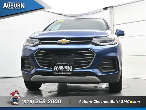 Used 2019 Chevrolet Trax LT w/ LT Convenience Package AWD/4WD image 20