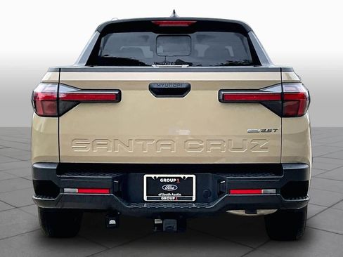 Used 2023 Hyundai Santa Cruz SEL Premium w/ Tow & Go Package AWD/4WD image 5