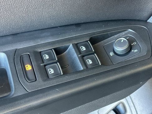 Used 2018 Volkswagen Atlas SEL AWD/4WD image 11