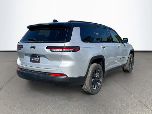 New 2025 Jeep Grand Cherokee L Limited w/ Trailer Tow Package AWD/4WD image 7