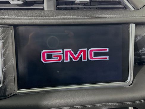 Used 2021 GMC Yukon Denali image 39