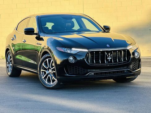 Used 2017 Maserati Levante AWD/4WD image 1