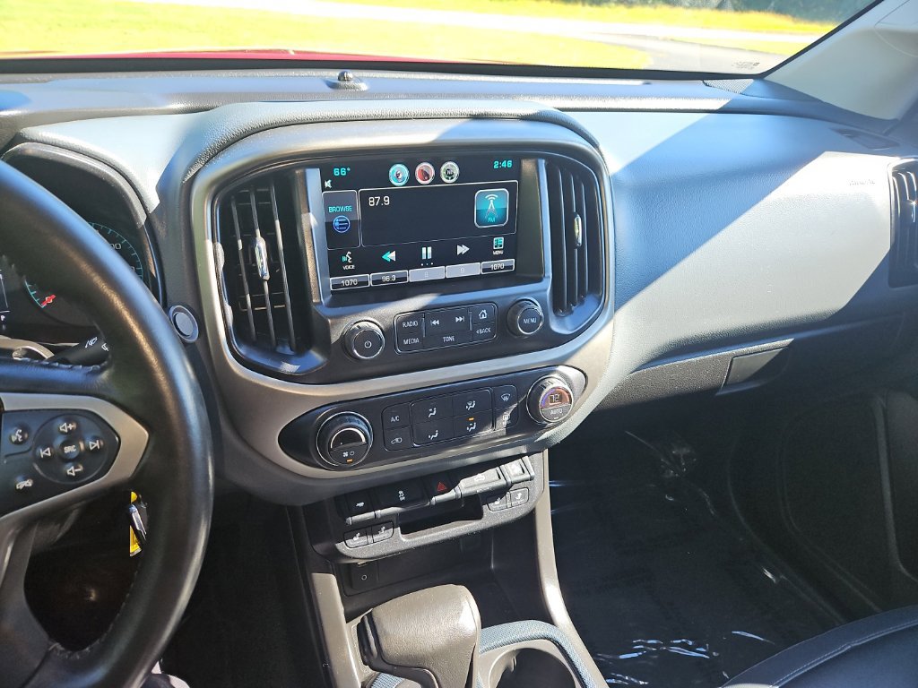 Used 2015 Chevrolet Colorado Z71 AWD/4WD image 19