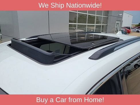 Used 2022 Jeep Grand Cherokee L Overland w/ Luxury Tech Group IV AWD/4WD image 3