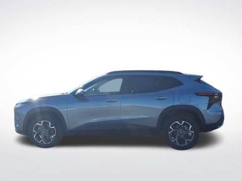 New 2026 Chevrolet Trax LT w/ Driver Confidence Package FWD image 7