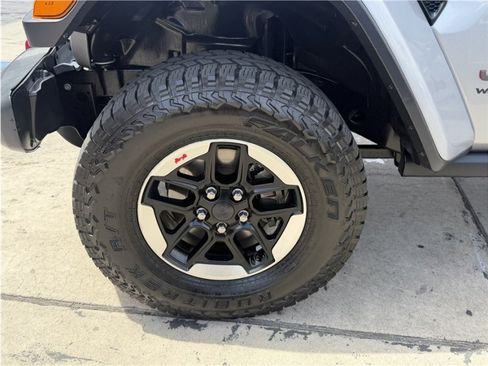 Used 2020 Jeep Wrangler Unlimited Rubicon AWD/4WD image 13