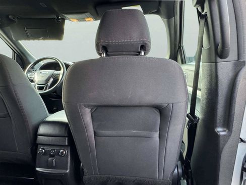 Used 2017 Ford Explorer XLT FWD image 37
