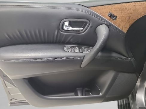 Used 2021 Nissan Armada SL w/ Captain's Chairs Package AWD/4WD image 23