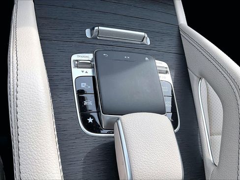 Used 2020 Mercedes-Benz GLE 350 4MATIC image 37