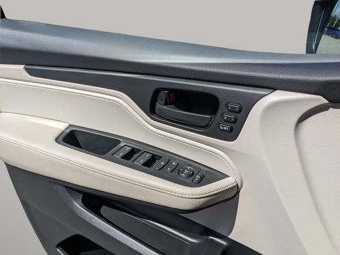 Used 2025 Honda Odyssey EX-L image 21