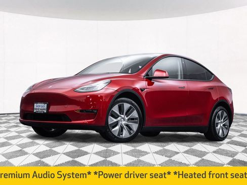 Used 2022 Tesla Model Y Long Range image 2