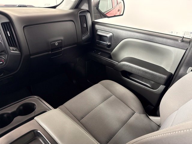Used 2018 Chevrolet Silverado 1500 Custom w/ Custom Value Package AWD/4WD image 28
